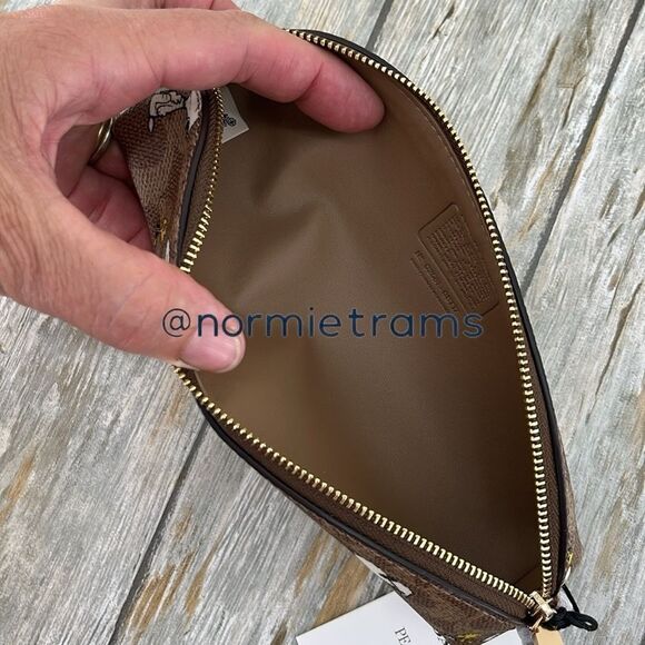 Coach X Peanuts Pencil Case In Signature Canvas With Snoopy Print Bag Purse - Picture 6 of 9